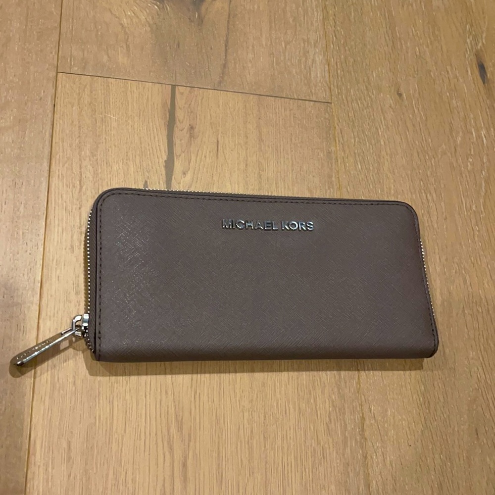 MICHEAL KORS WALLET